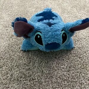 Pillow pet ( stitch )